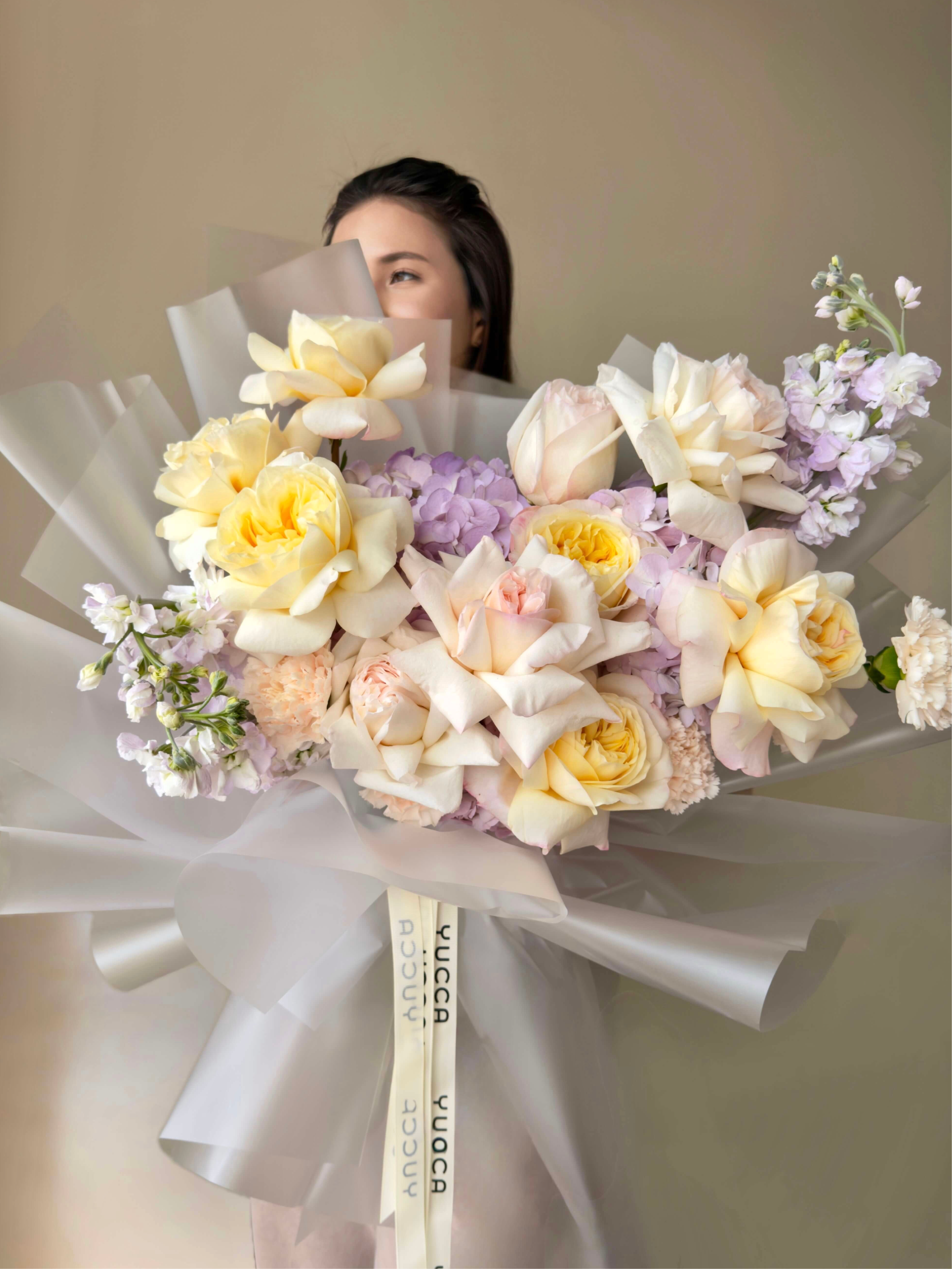 The Cream & Cloud - premium garden roses, O'Hara roses, stock and