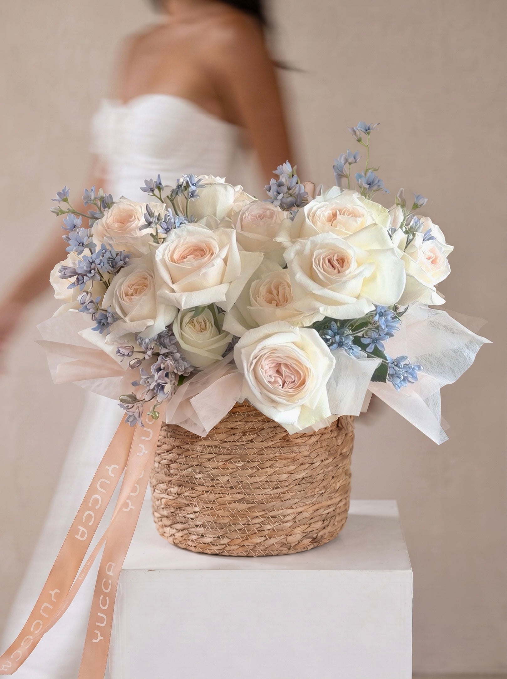 Fragrant Premium O'Hara Roses x Tweedia – Yucca Flowers