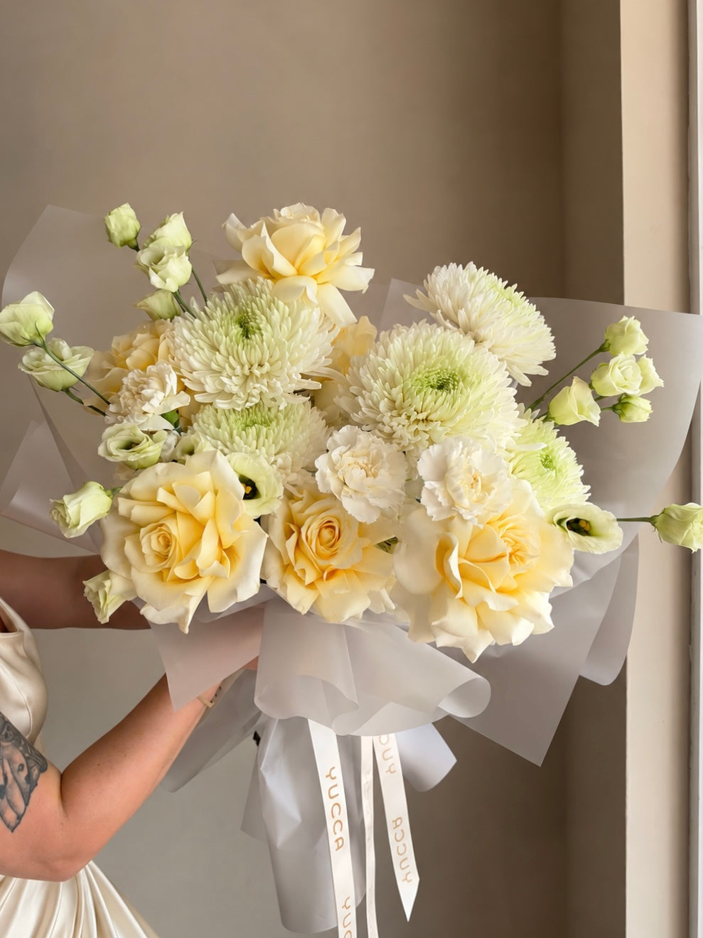 Coconut Veil - French Cream Roses, Chrysanthemum, Lisianthus