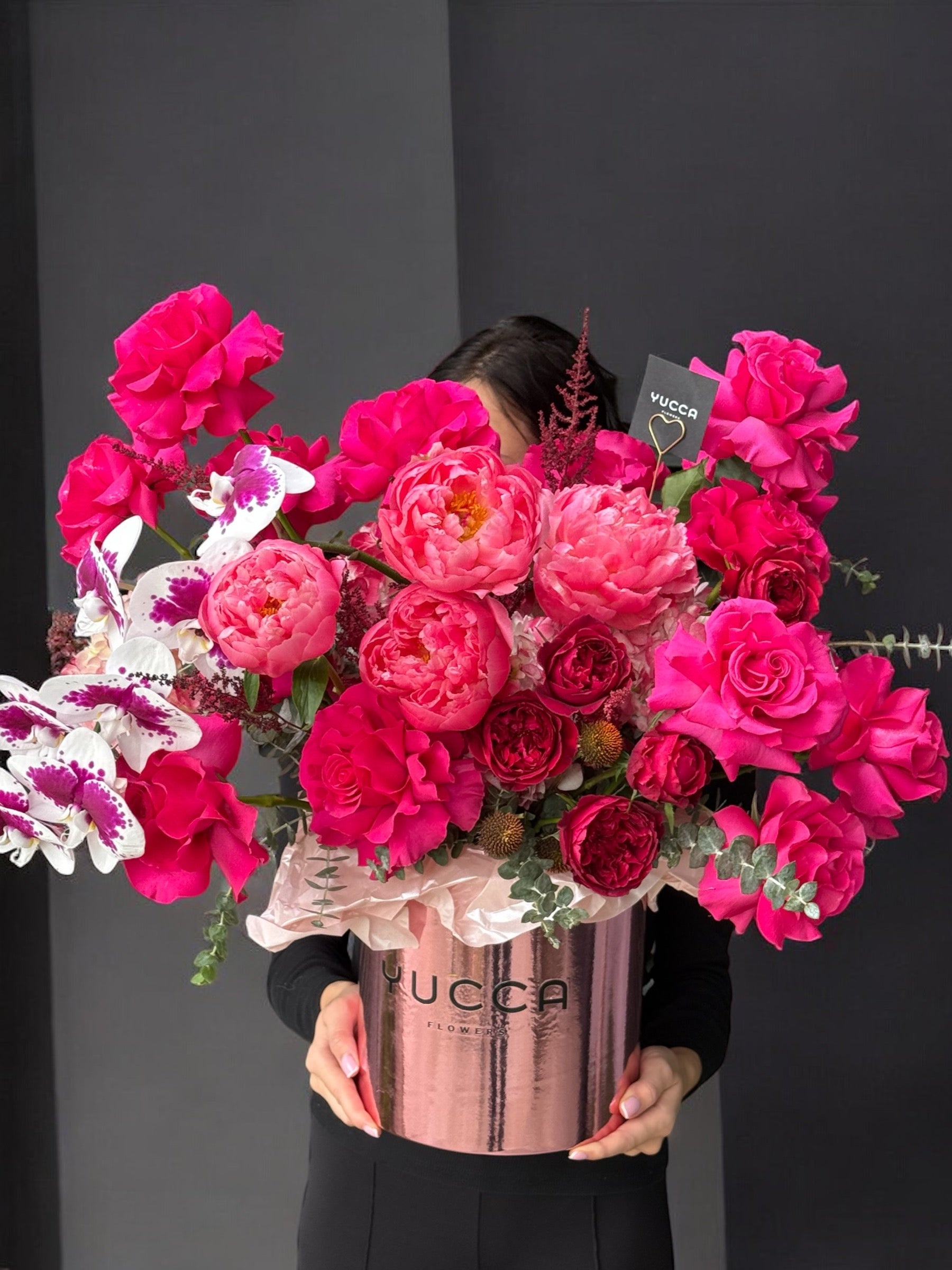 Pink Seduction – Peonies, Premium Roses & Orchids – Yucca Flowers