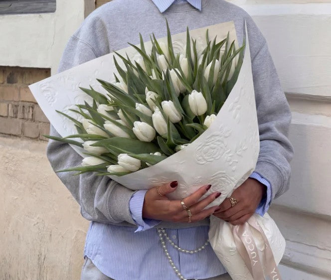 Top Bouquets for Women on March 8