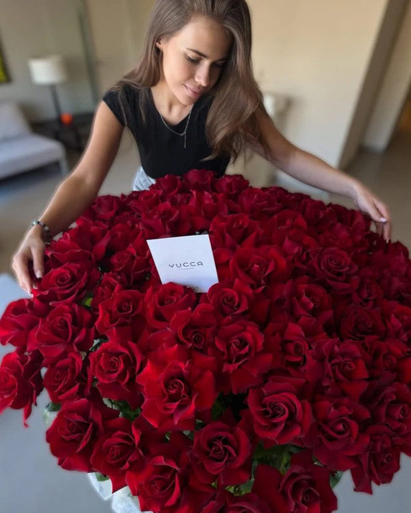 Best Roses to Gift on Valentine’s Day February 14 – Yucca Flowers