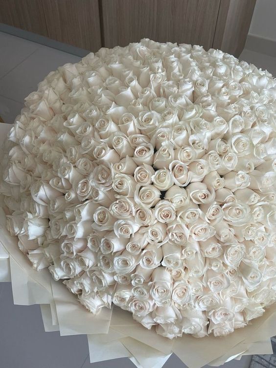 Premium White Roses Bouquet