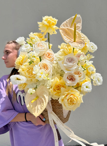 Crème de Lumiere - Anthuriums, O’Hara Roses, Premium French Roses
