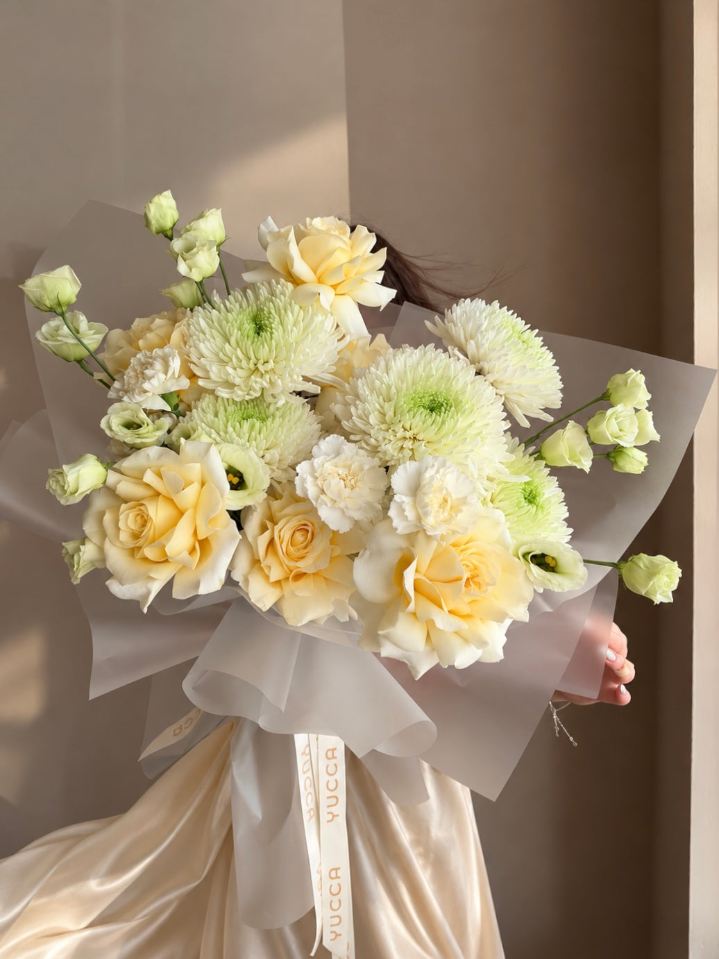 Coconut Veil - French Cream Roses, Chrysanthemum, Lisianthus