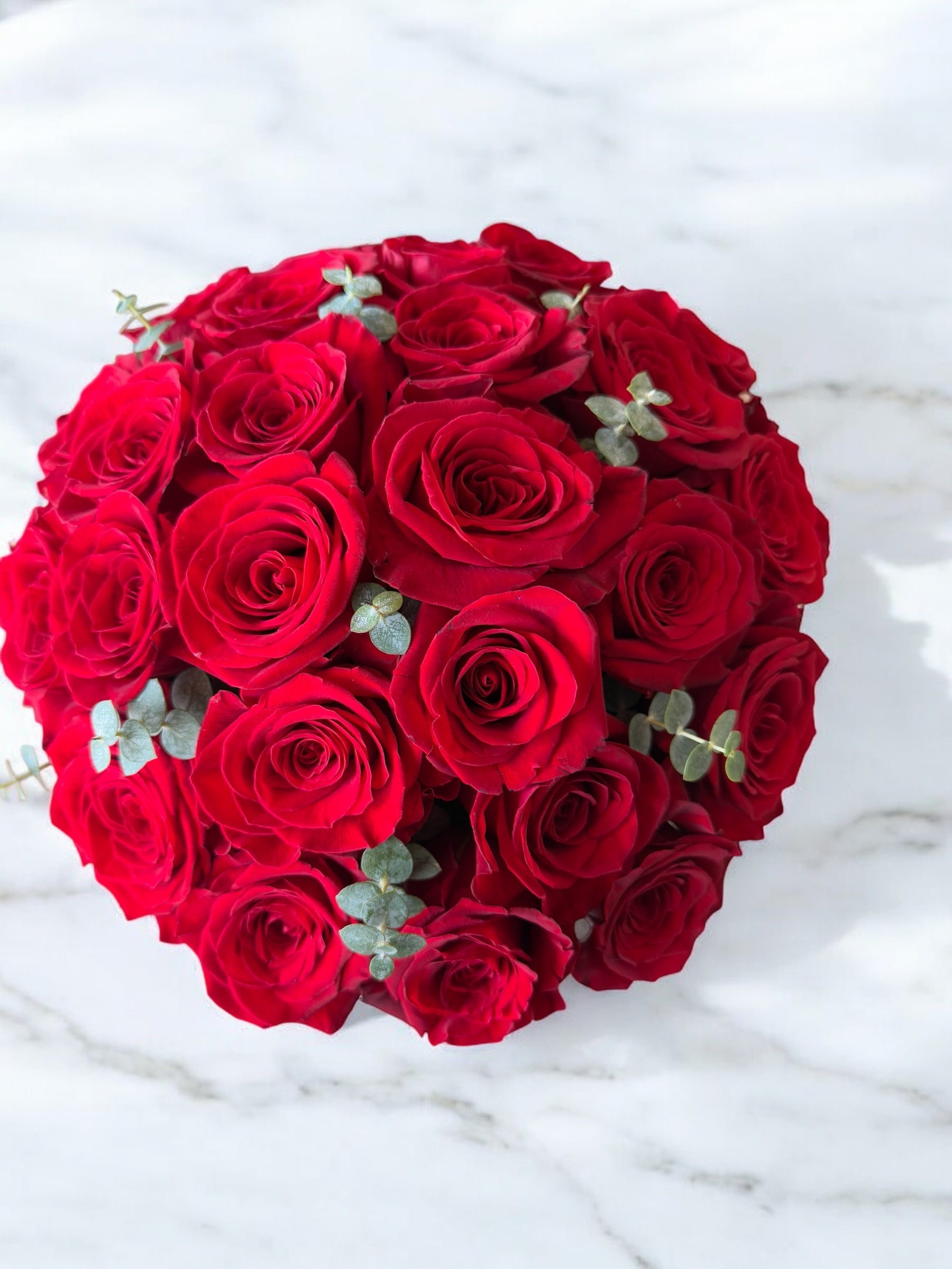 Te Amo - 25 Premium Red Roses