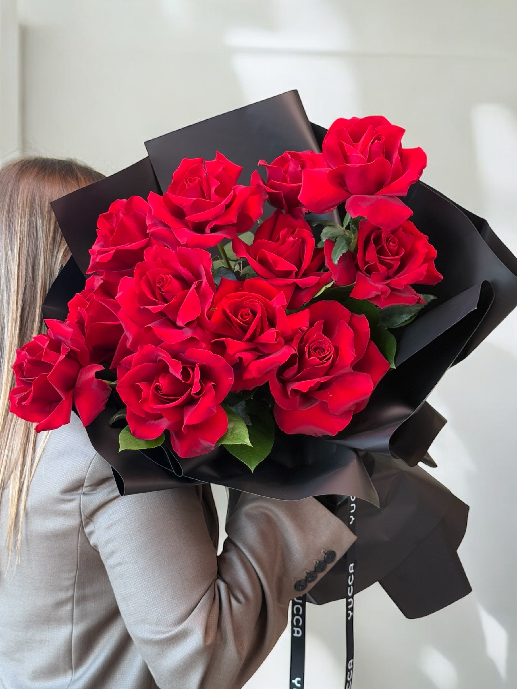 1 Dozen Premium French Red Roses