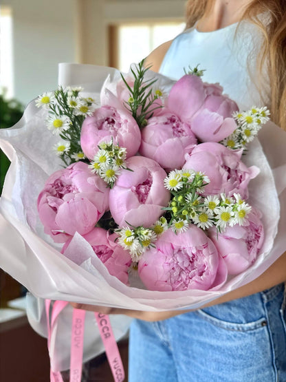 Peony Kisses