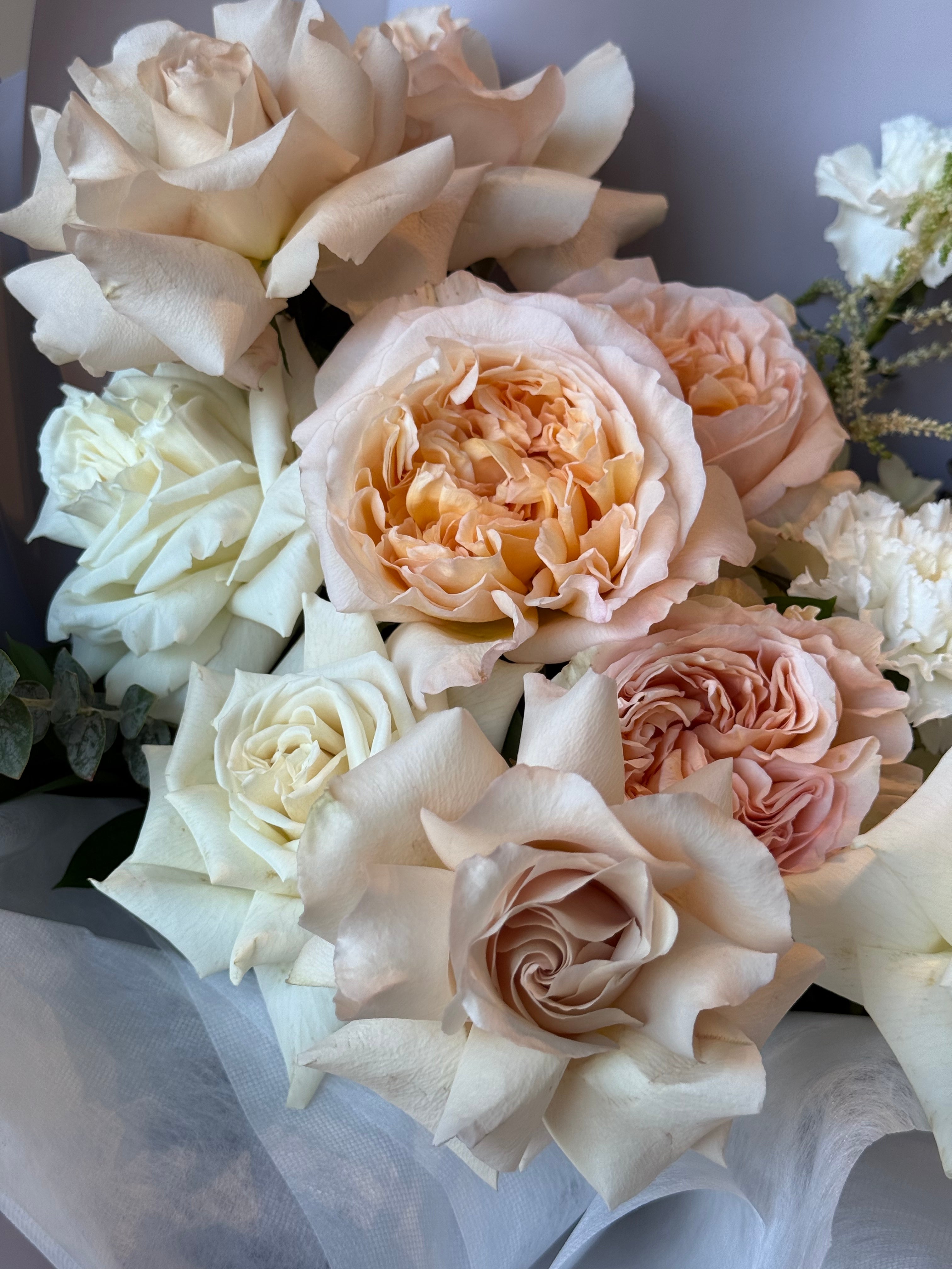 Kisses'n'Roses - Premium Peony Roses, White Roses, Delphinium, Quicksand Roses