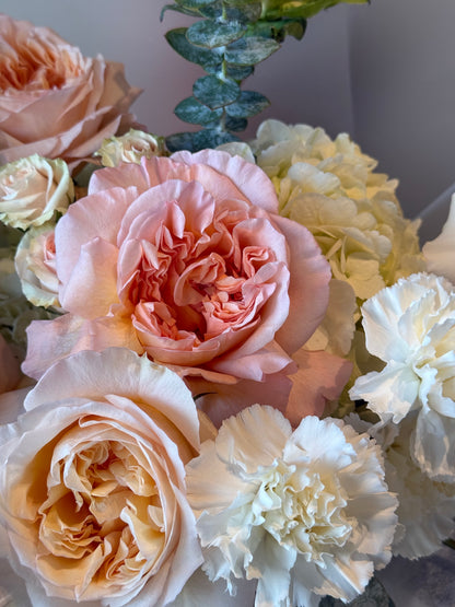 Lady in the City - Premium Peony Roses, Pink Roses, Hydrangeas