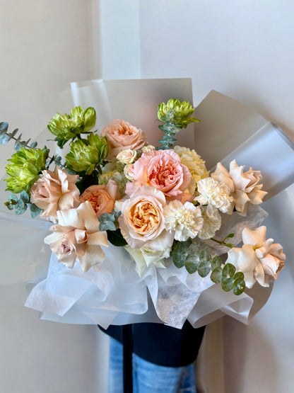 Lady in the City - Premium Peony Roses, Pink Roses, Hydrangeas