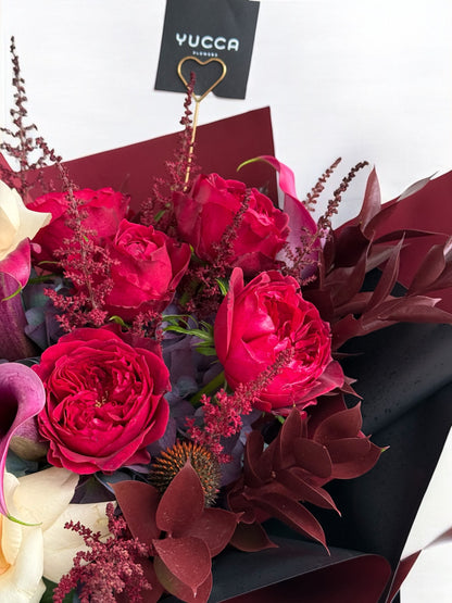 Forever Valentine - Premium Roses David Austin, Callas, Protea, Holland Hydrangea