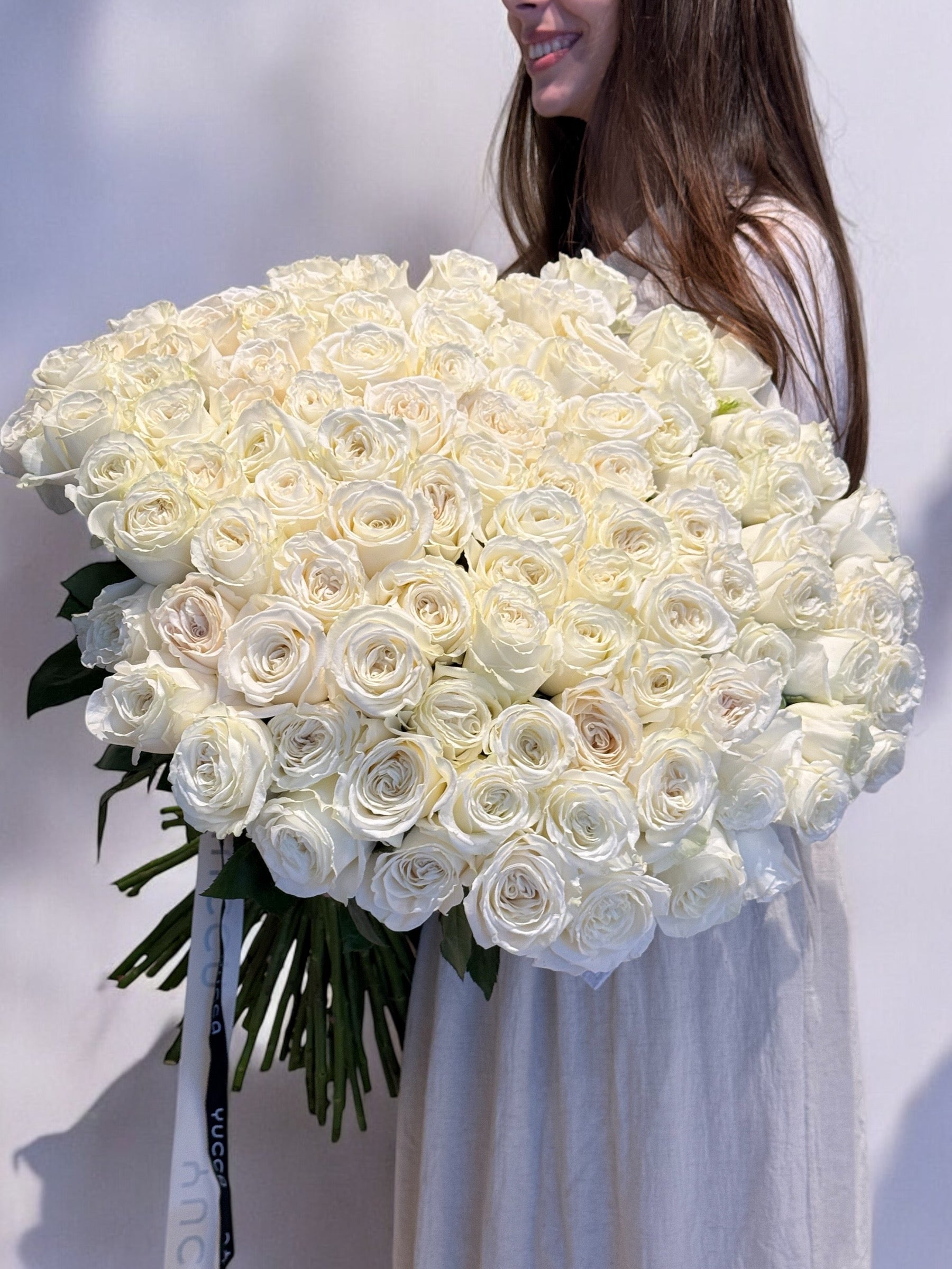 Premium White Roses Bouquet – Timeless Elegance – Yucca Flowers